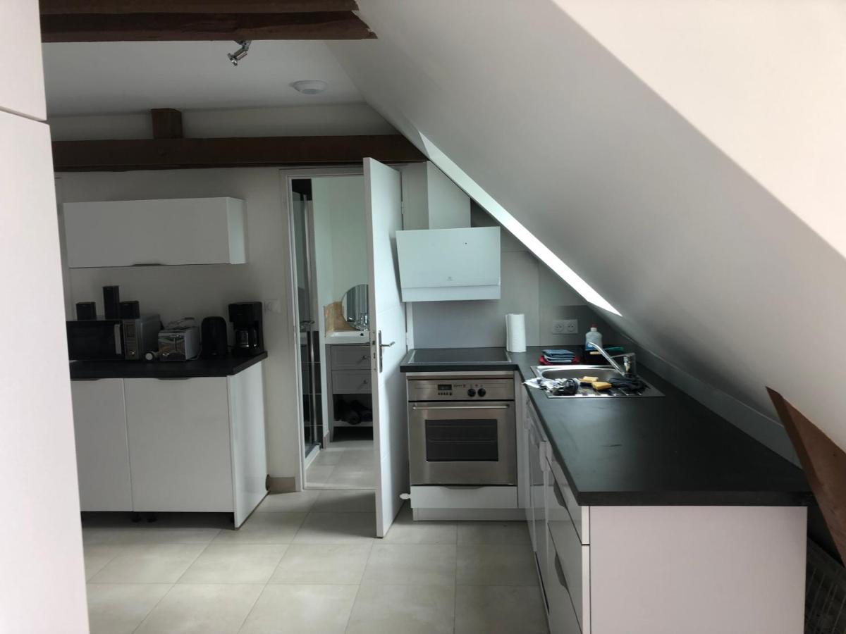 Residence Merlin Appart Des Druides Saint-Malon-sur-Mel Экстерьер фото